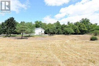 795 Stone Rd E in Guelph, ON - Building Photo - Building Photo