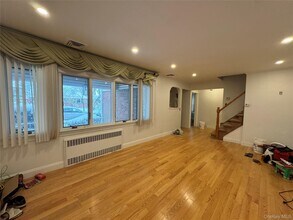 49-64 175th Pl in Queens, NY - Building Photo - Building Photo