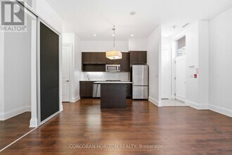 100 Harrison Garden Blvd in Toronto, ON - Building Photo - Building Photo