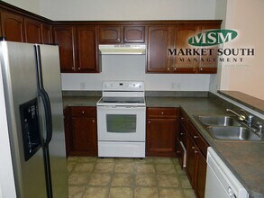 777 King George Blvd in Savannah, GA - Building Photo - Building Photo