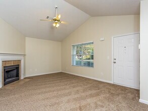 1005 Gleason Dr in Mcdonough, GA - Building Photo - Building Photo