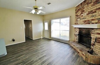 948 Applewood Dr in Cedar Hill, TX - Building Photo - Building Photo