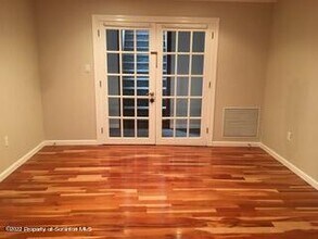 436 Larch St in Scranton, PA - Building Photo - Building Photo