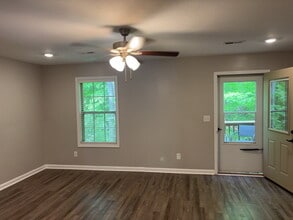 135 Country Ln in Clarksville, TN - Building Photo - Building Photo