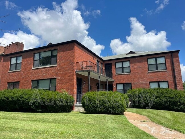 property at 341 Des Peres Ave