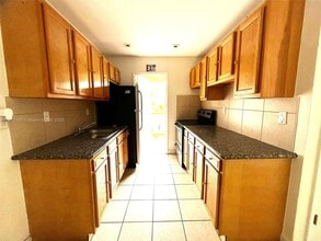 608 SW 16th Ave in Fort Lauderdale, FL - Building Photo - Building Photo