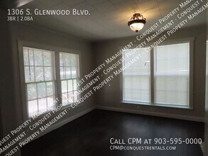 1306 S Glenwood Blvd in Tyler, TX - Building Photo - Building Photo