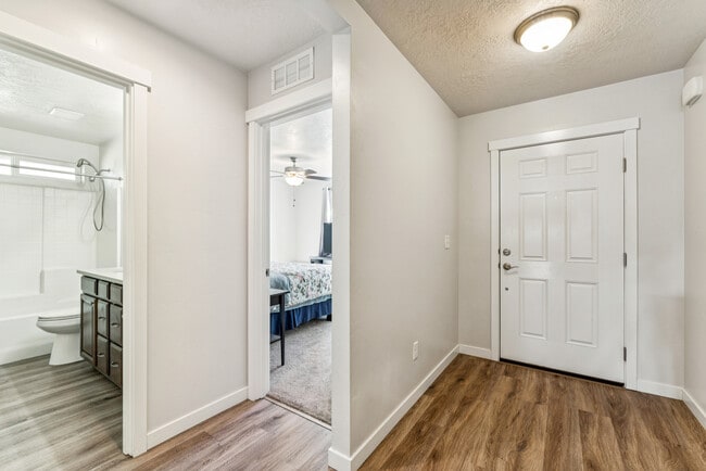 4233 N Price Ave in Meridian, ID - Building Photo - Building Photo