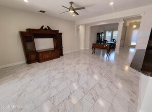 3730 Burnt Pine Dr in Jacksonville, FL - Building Photo - Building Photo
