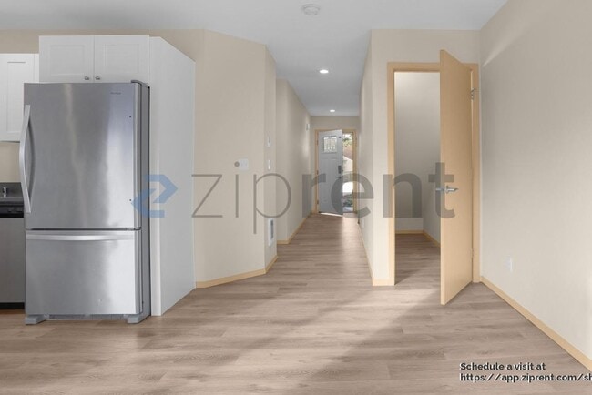 2636 Reid Ave in Bremerton, WA - Building Photo - Building Photo