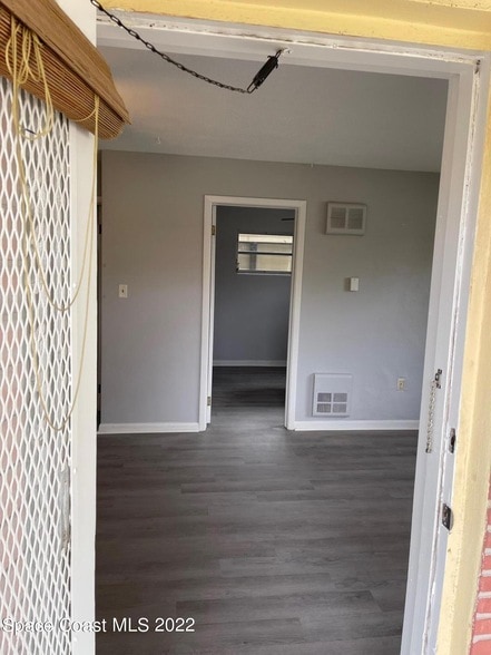 2095 Pineapple Ave, Unit 5 in Melbourne, FL - Building Photo - Building Photo