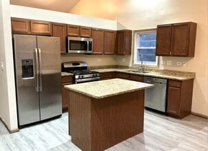 801 Belmont Ave in Bensenville, IL - Building Photo - Building Photo