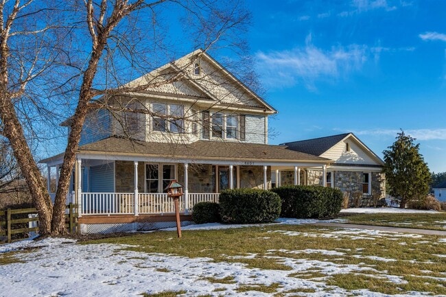 property at 4601 Iris Ct