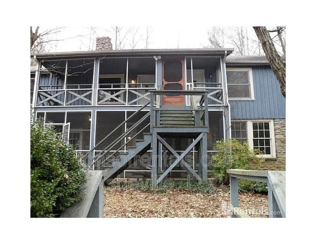 property at 30 Craven Hill Cir