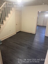 352 1/2 E Airy St in Norristown, PA - Building Photo - Building Photo