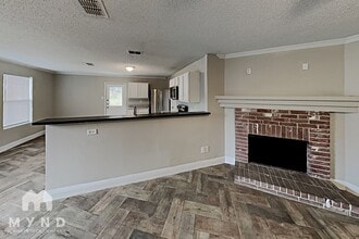 1418 Mill Branch Dr in Garland, TX - Foto de edificio - Building Photo