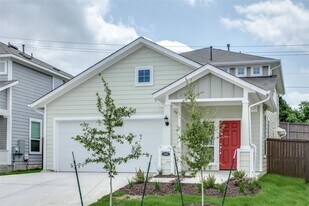 11425 Lago de Garda Dr in Austin, TX - Building Photo