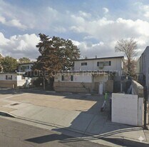 310 La Veta Dr in Albuquerque, NM - Building Photo