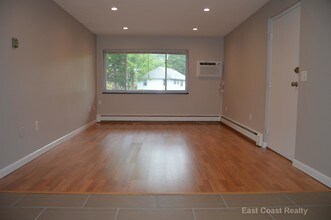 46 Park St-Unit -25-01 in Newton, MA - Building Photo - Building Photo
