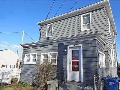 138 Evarts St in Newport, RI - Building Photo - Building Photo