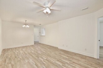 8842 Coral Palms Ct in Kissimmee, FL - Building Photo - Building Photo