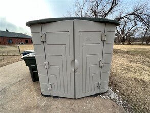 817 S Kelly Ave in Edmond, OK - Building Photo - Building Photo