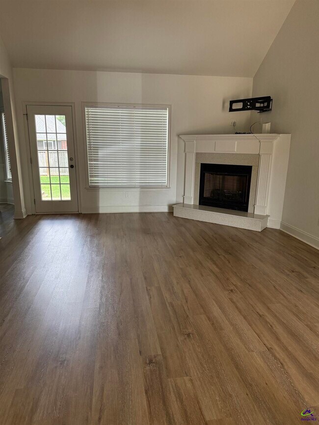 133 Manchester Ln in Byron, GA - Building Photo - Building Photo