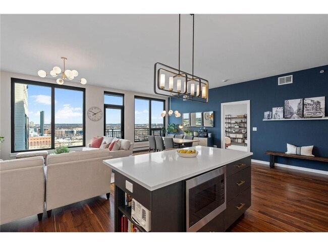 1240 S 2nd St in Minneapolis, MN - Building Photo - Building Photo