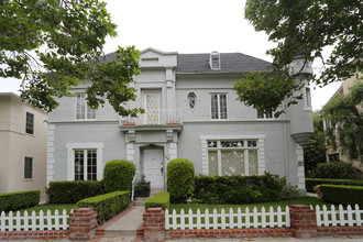 149 S Bedford Dr in Beverly Hills, CA - Building Photo - Building Photo