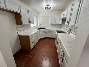 4560 W Dunn Pl in Tucson, AZ - Building Photo - Building Photo