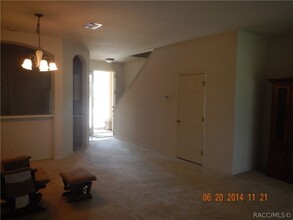 1612 W Spring Meadow Loop in Lecanto, FL - Building Photo - Building Photo