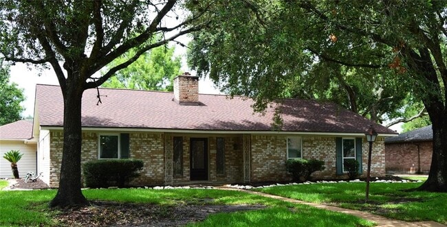 property at 3114 Greenridge Dr