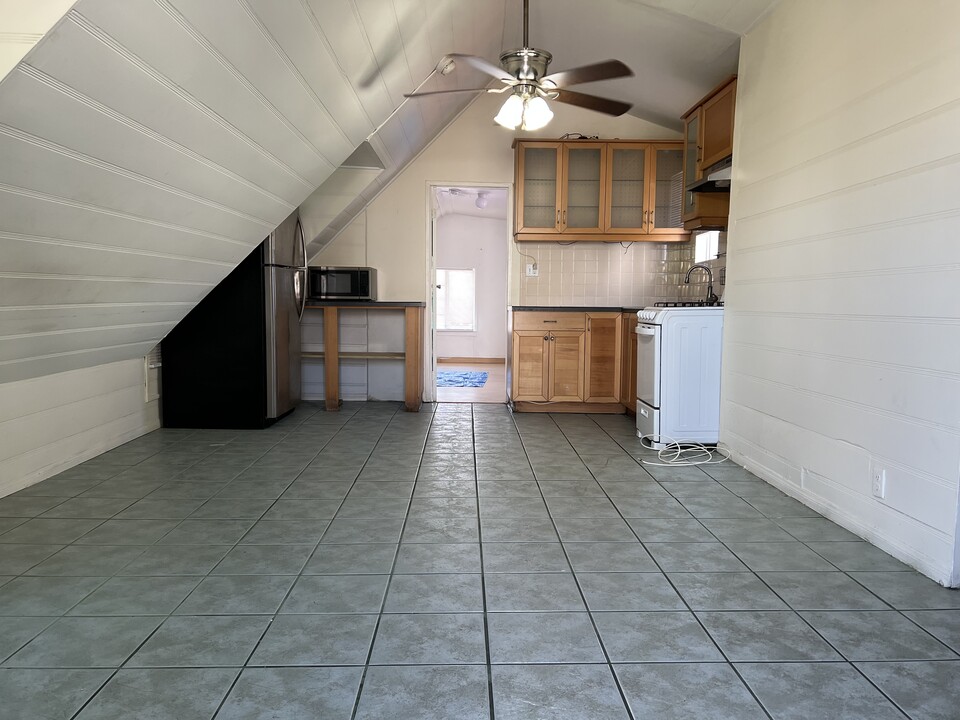 3976 W 7th St in Los Angeles, CA - Building Photo