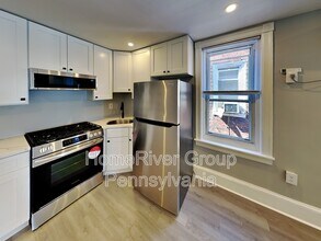 5525 Larchwood Ave in Philadelphia, PA - Building Photo - Building Photo