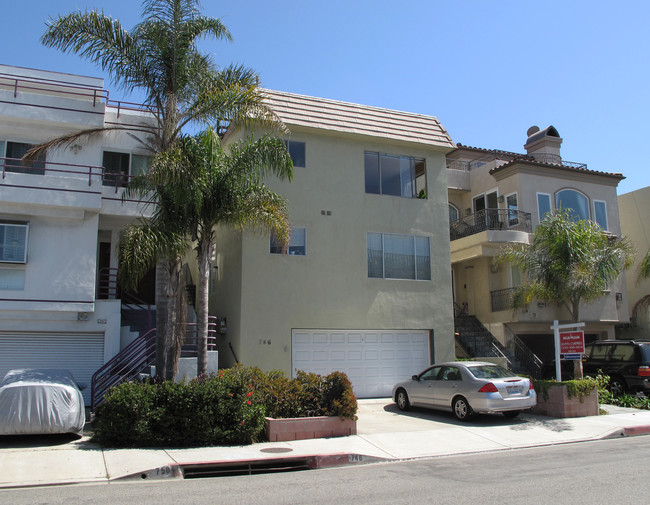 746 Monterey Blvd in Hermosa Beach, CA - Building Photo - Building Photo