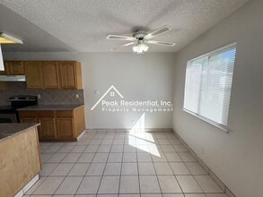 25 La Pera Ct in Sacramento, CA - Building Photo - Building Photo