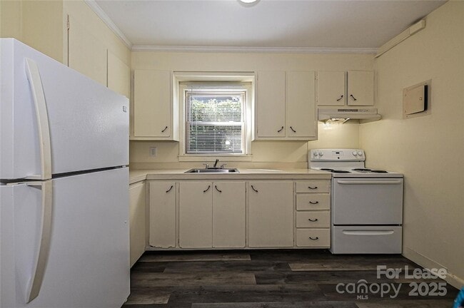 260 Church St N in Concord, NC - Building Photo - Building Photo