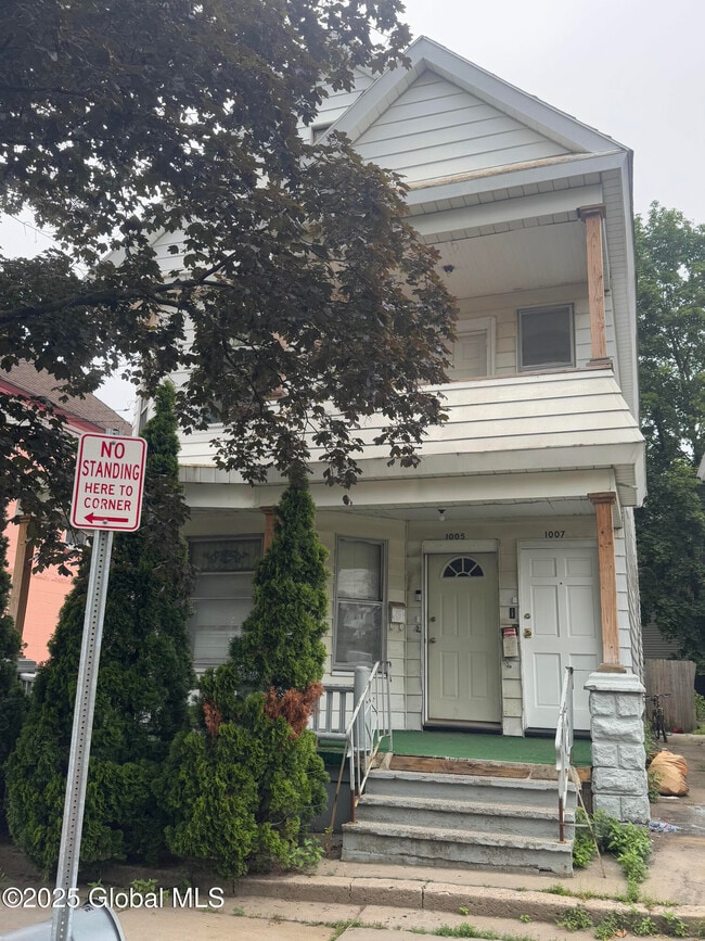 property at 1007 Forest Rd