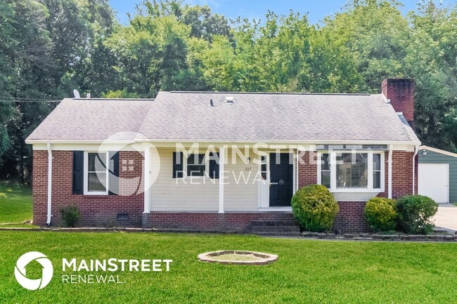 property at 537 Kingfield Dr SW