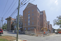 Shelbourne Towers in Knoxville, TN - Foto de edificio - Building Photo