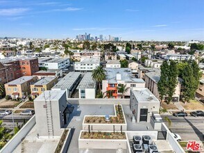 1537 S Wilton Pl in Los Angeles, CA - Building Photo - Building Photo