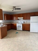 2 Sunrise Dr, Unit 2 Sunrise Drive in Oswego, NY - Building Photo - Building Photo