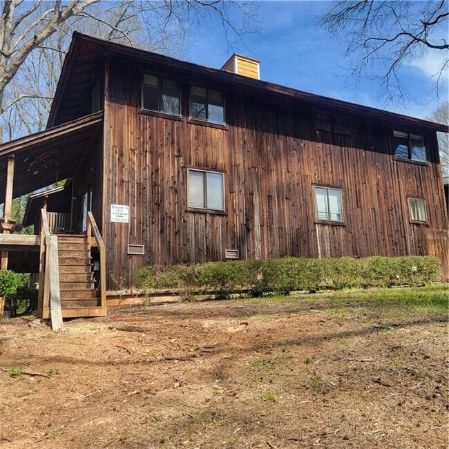 property at 7 Quail Run