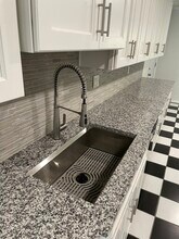 301 S Jenkins Rd in Fort Pierce, FL - Building Photo - Building Photo