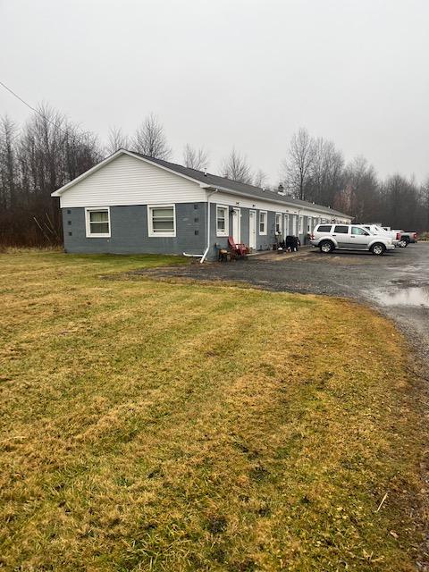 property at 1724 Youngstown Kingsville Rd