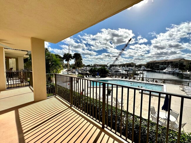 1501 Marina Isle Way in Jupiter, FL - Building Photo - Building Photo