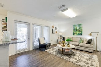 Tremont at 22 in Hattiesburg, MS - Building Photo - Building Photo