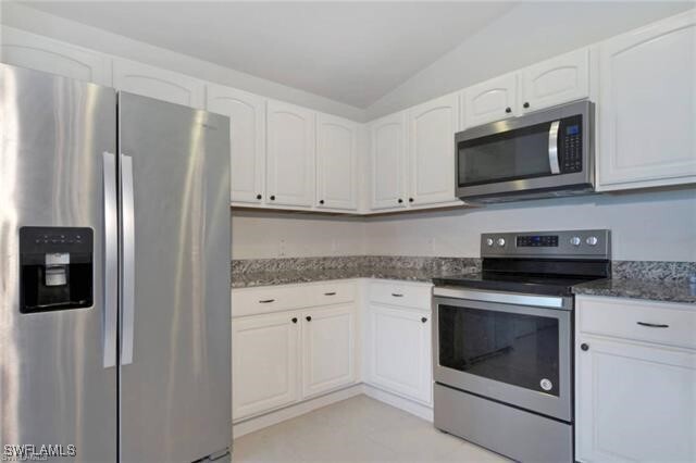 4247 Nevada St in Ave Maria, FL - Foto de edificio - Building Photo