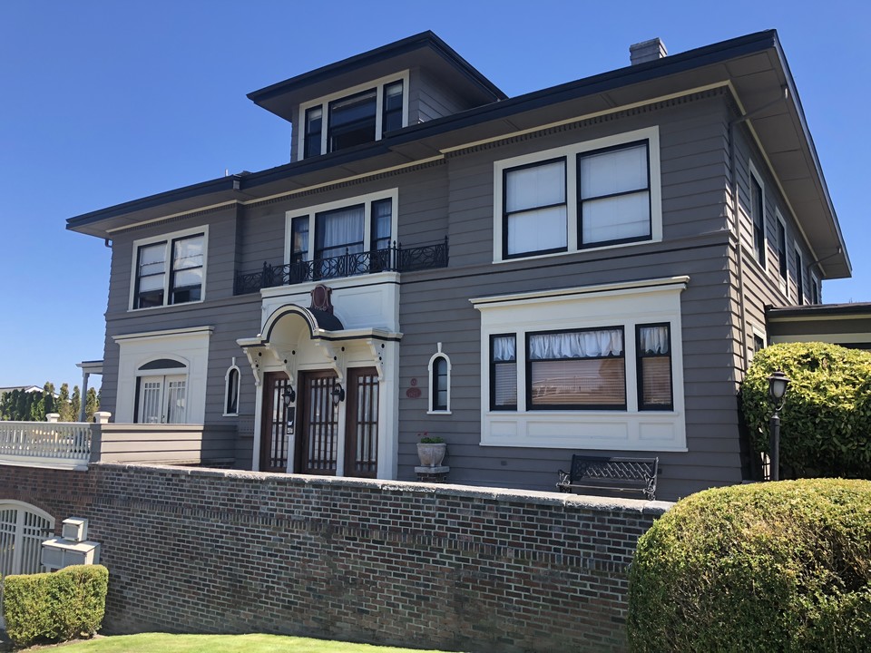 Weyerhaeuser Mansion in Tacoma, WA - Building Photo