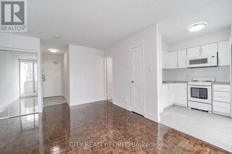 33 Isabella St in Toronto, ON - Building Photo - Building Photo